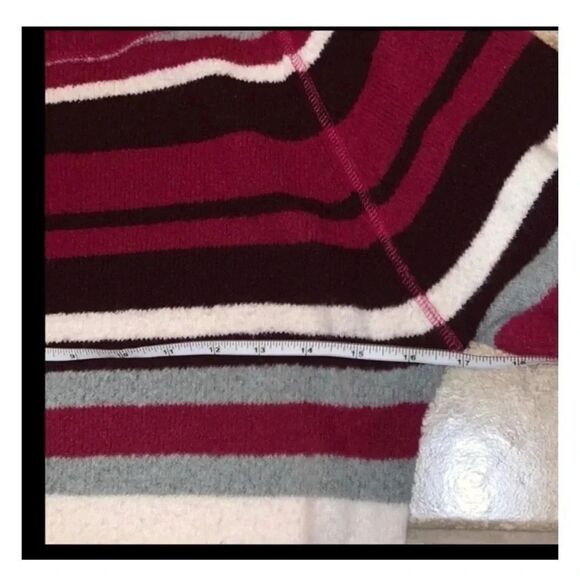 🌸 Vince Camuto Striped Sweater Size XS 🌸 - Picture 4 of 9